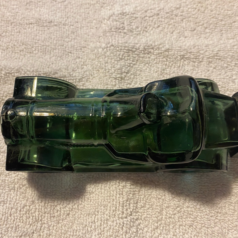 Vintage Avon For Men Straight Eight island lime after shave bottle